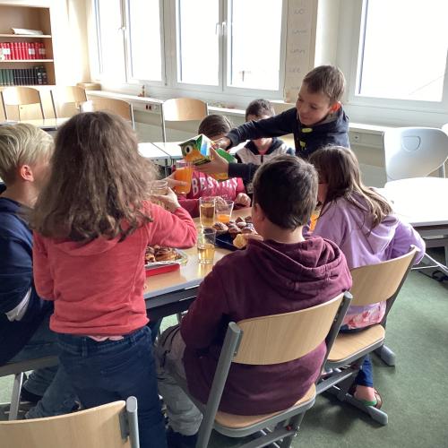 Büchereigestaltung Reading Club