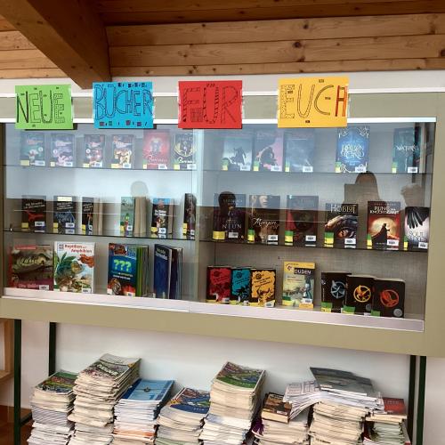 Büchereigestaltung Reading Club